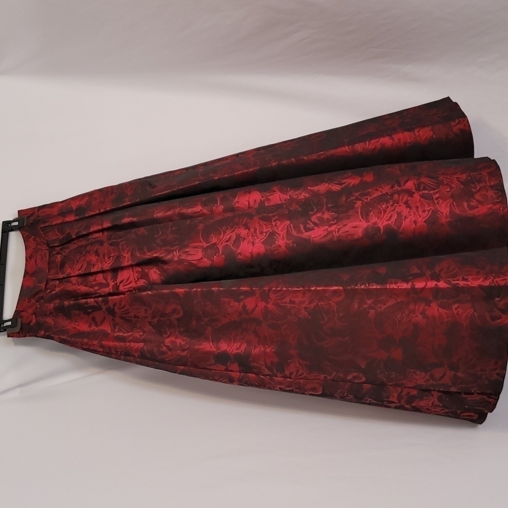 Jessica Howard Women's Black Red Floral Long Skirt - Picture 7 of 15